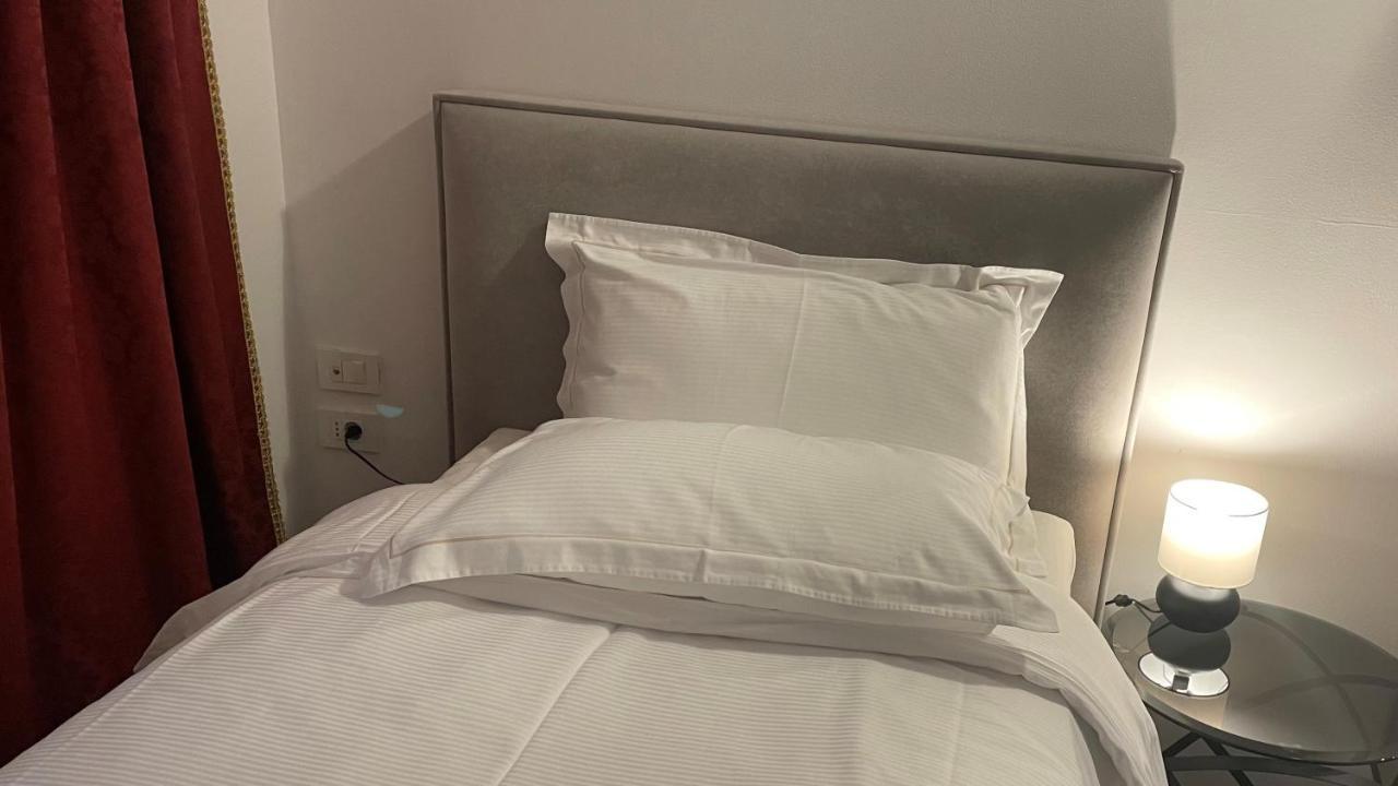 Madonca Rooms & Restaurant Nova Gorica Extérieur photo